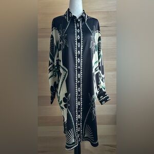 SM- House of Harlow 1960 Black and White Geometric Top